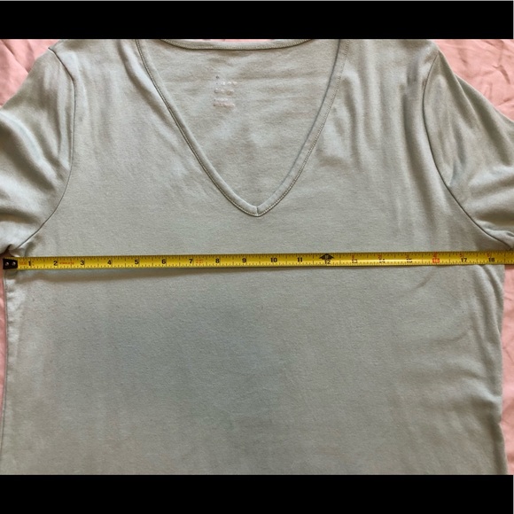 🍄 mint v neck tshirt - Picture 3 of 3